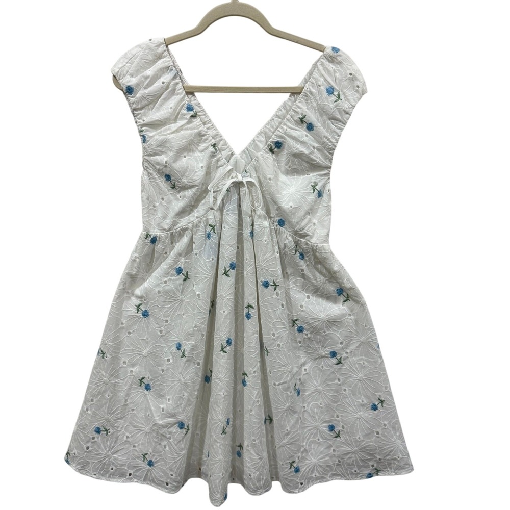 Doe and Rae‎ White Blue Floral Eyelet Embroidered Babydoll Mini Dress Small
